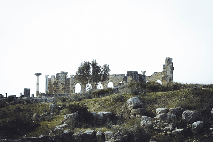 Enigmática vista de las ruinas de Volubilis